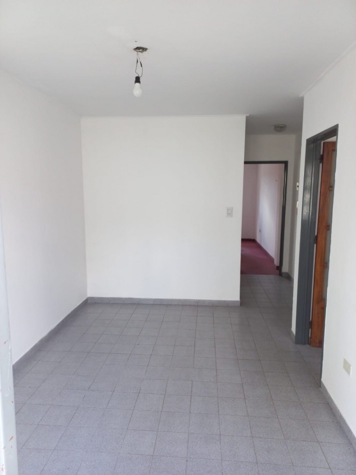 18 entre Diagonal 76 y Avenida 44 Departamento En Venta