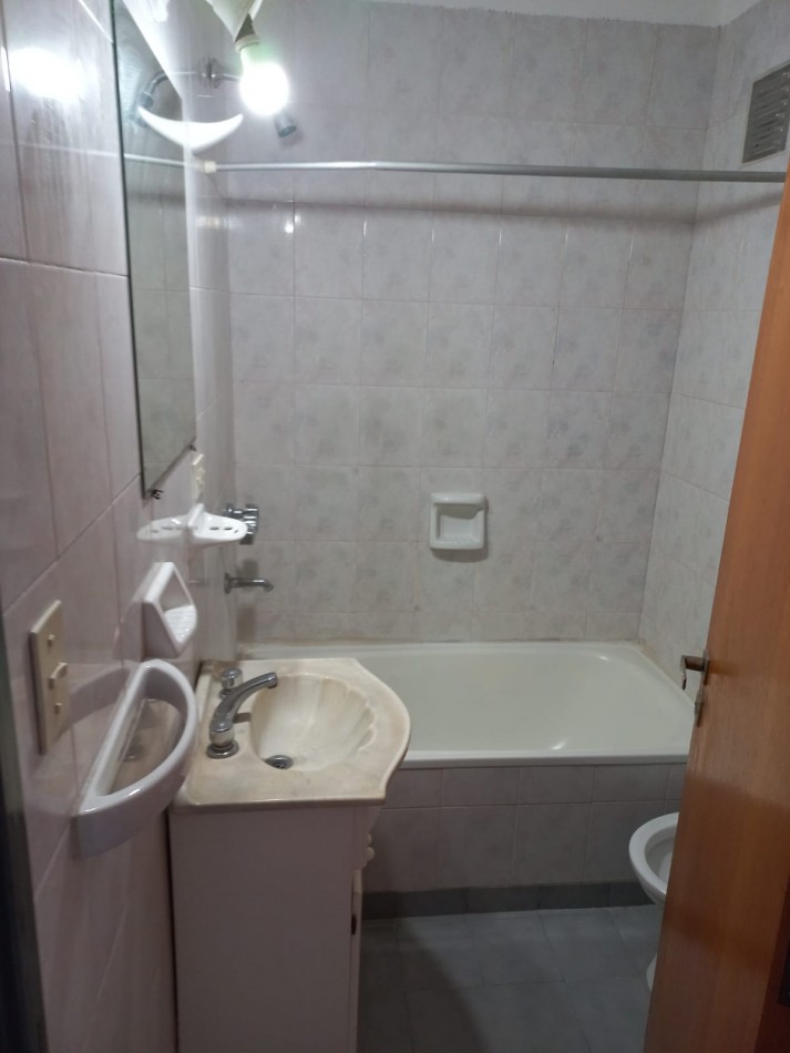 18 entre Diagonal 76 y Avenida 44 Departamento En Venta