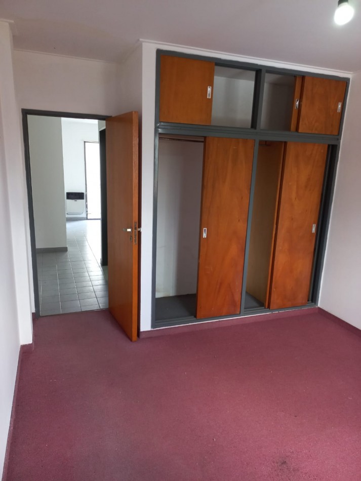18 entre Diagonal 76 y Avenida 44 Departamento En Venta
