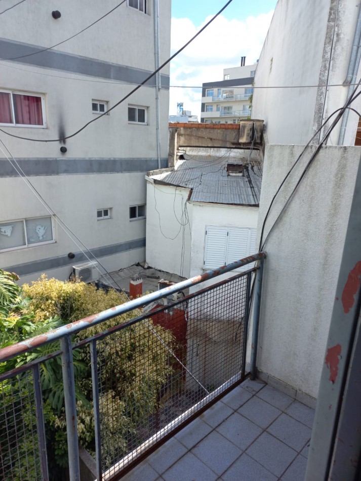 18 entre Diagonal 76 y Avenida 44 Departamento En Venta