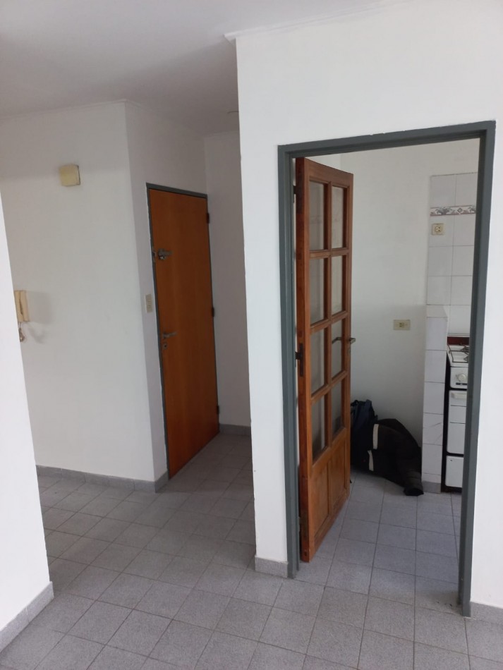 18 entre Diagonal 76 y Avenida 44 Departamento En Venta