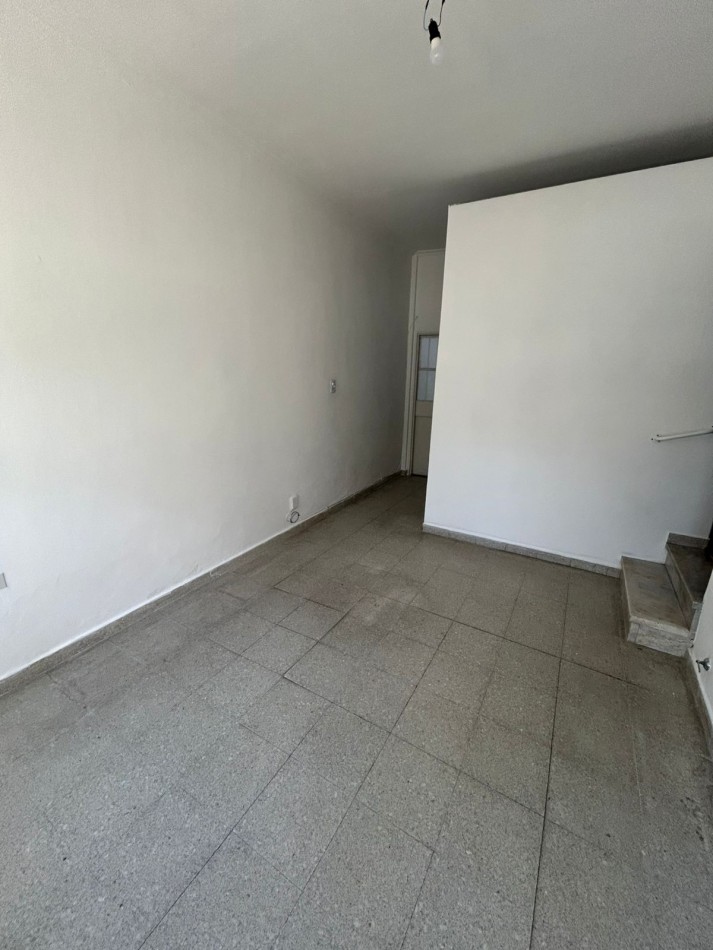 70 e/ 4 y 5 - PH CON ENTRADA INDEPENDIENTE -2 DORM +PATIO 