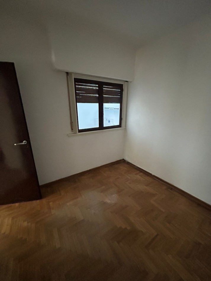 70 e/ 4 y 5 - PH CON ENTRADA INDEPENDIENTE -2 DORM +PATIO 