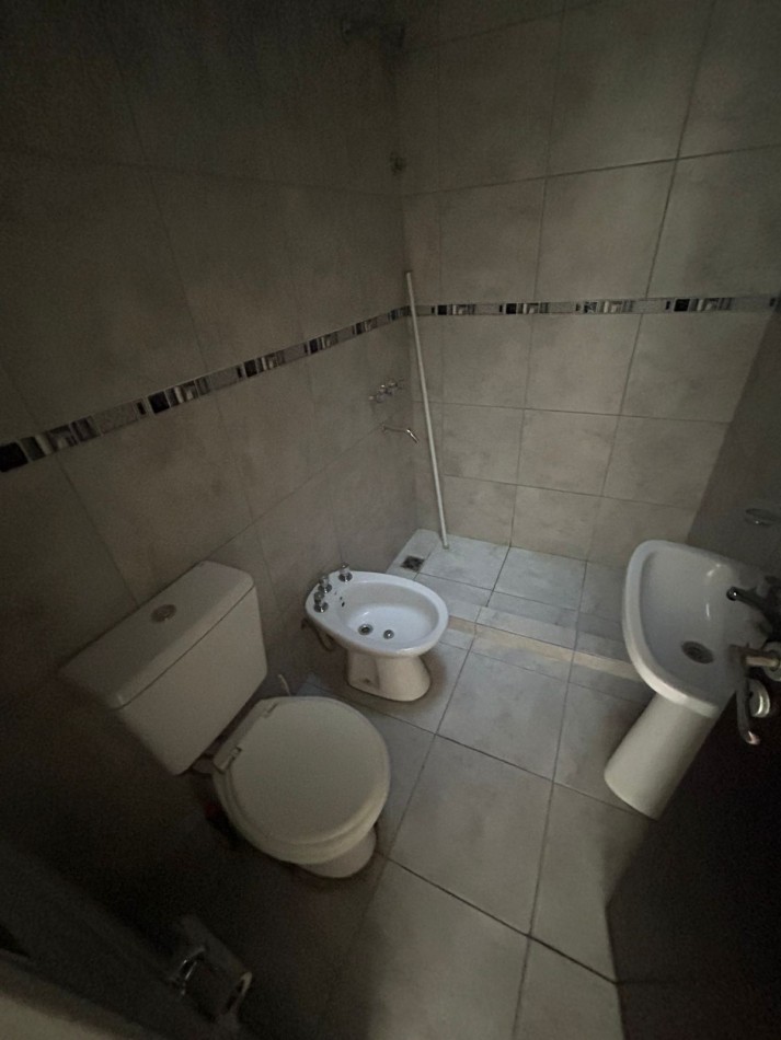 70 e/ 4 y 5 - PH CON ENTRADA INDEPENDIENTE -2 DORM +PATIO 