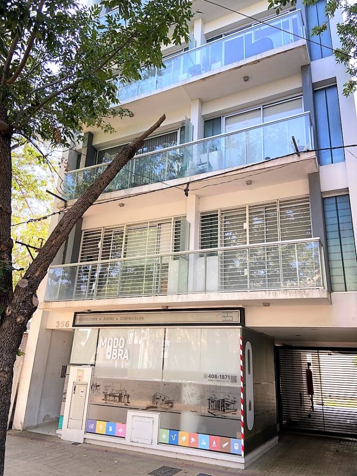 18 E/ 39 Y 40 - DEPARTAMENTO DE 2 DORM  - 4 TO PISO AL FRENTE - SEMIPISO