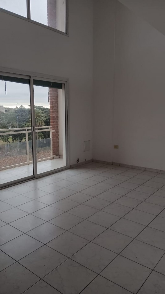 EXCELENTE DEPARTAMENTO DE 1 DORMITORIO -LIVING COMEDOR - COCINA EQUIPADA  