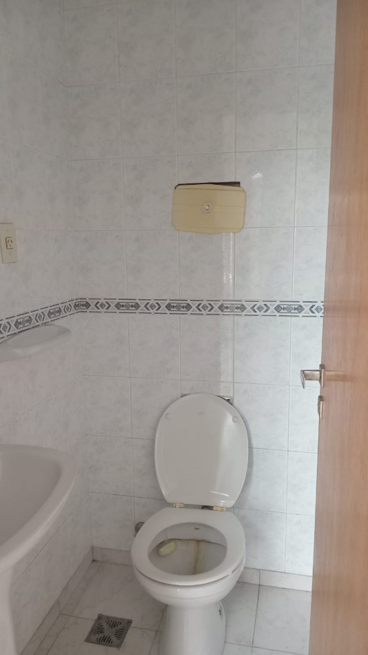 EXCELENTE DEPARTAMENTO DE 1 DORMITORIO -LIVING COMEDOR - COCINA EQUIPADA  