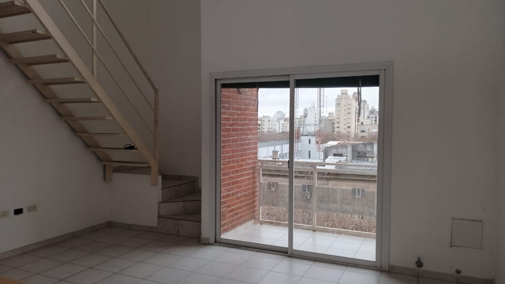 EXCELENTE DEPARTAMENTO DE 1 DORMITORIO -LIVING COMEDOR - COCINA EQUIPADA  