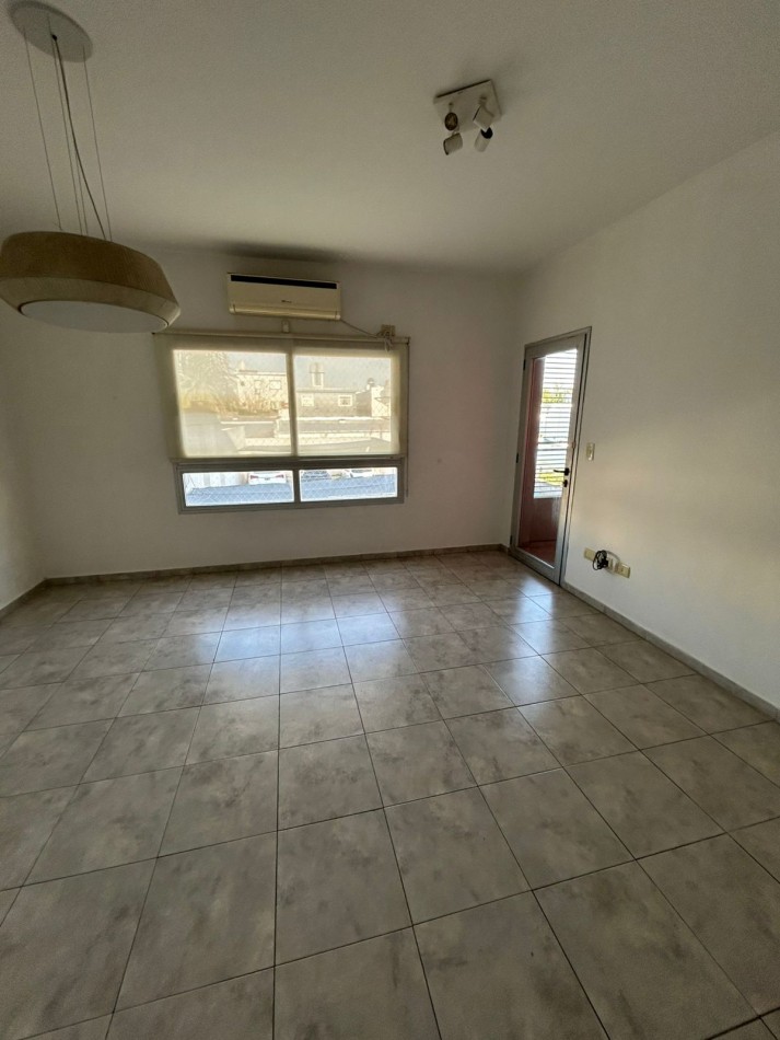 27 E/ 34 Y 35 - DEPARTAMENTO DE DOS DORMITORIOS CON COCHERA - TERRAZA PRIVADA 