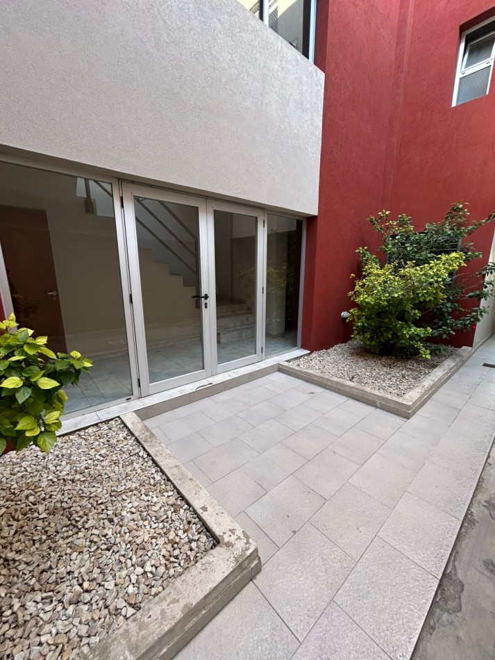 27 E/ 34 Y 35 - DEPARTAMENTO DE DOS DORMITORIOS CON COCHERA - TERRAZA PRIVADA 
