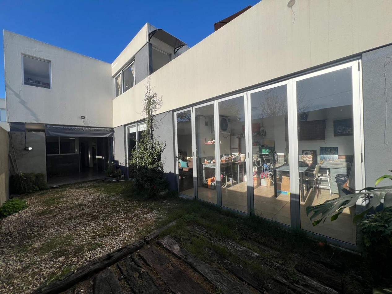 531 E/ 28 Y 29 - HERMOSO DUPLEX A LA VENTA - APTO CREDITO