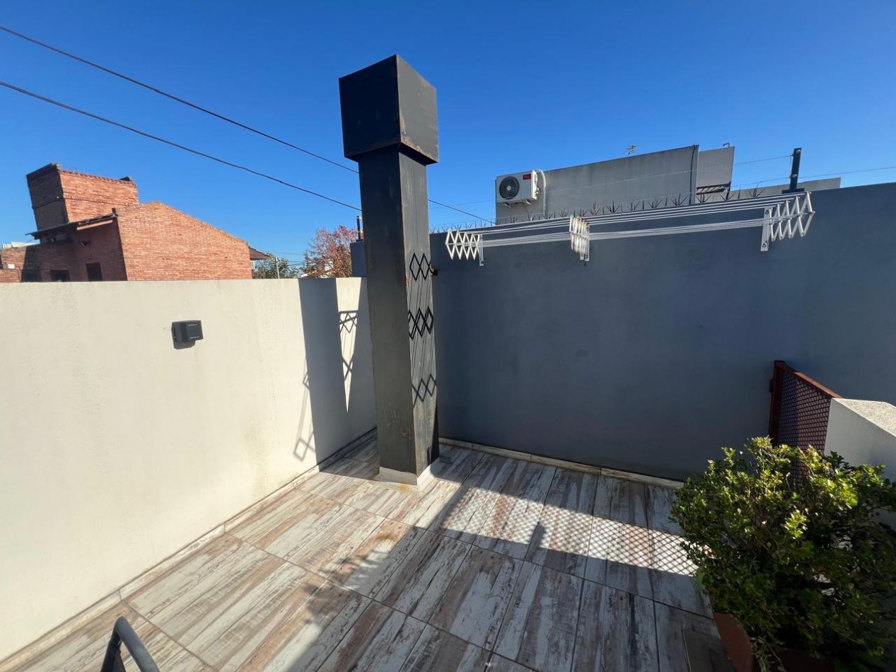 531 E/ 28 Y 29 - HERMOSO DUPLEX A LA VENTA - APTO CREDITO