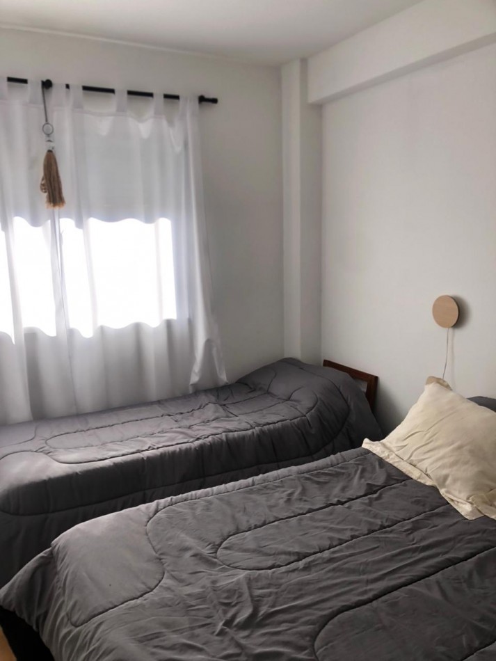 61 E/ 12 Y 13 - DEPARTAMENTRO DE 1 DORMITORIO CONTRAFRENTE 