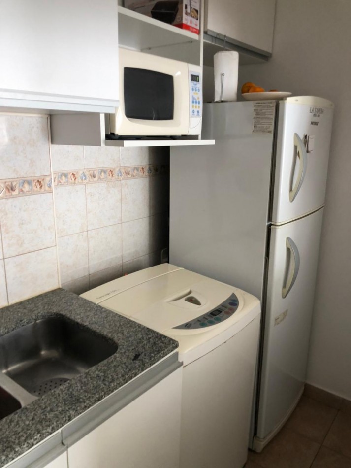 61 E/ 12 Y 13 - DEPARTAMENTRO DE 1 DORMITORIO CONTRAFRENTE 