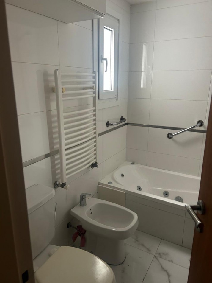  EXCELENTE DEPARTAMENTO DE 2 DORMITORIOS EN ALQUILER 