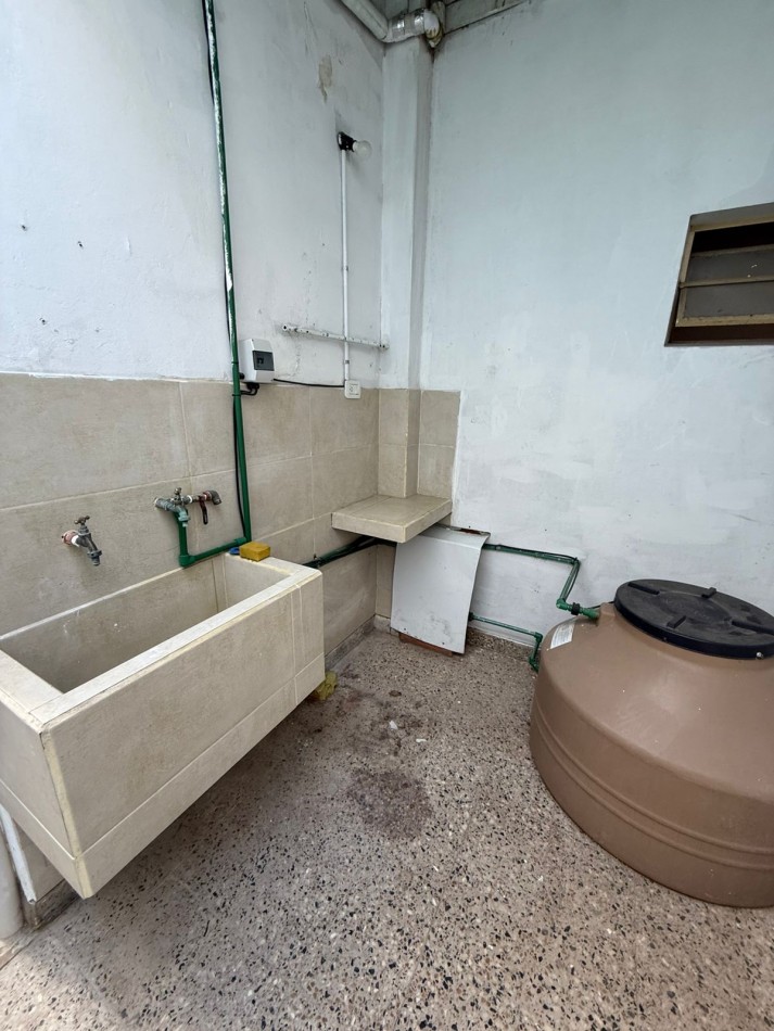 44 e 16 y 17 - DEPARTAMENTO DE 1 DORMITORIO - SIN EXPENSAS 