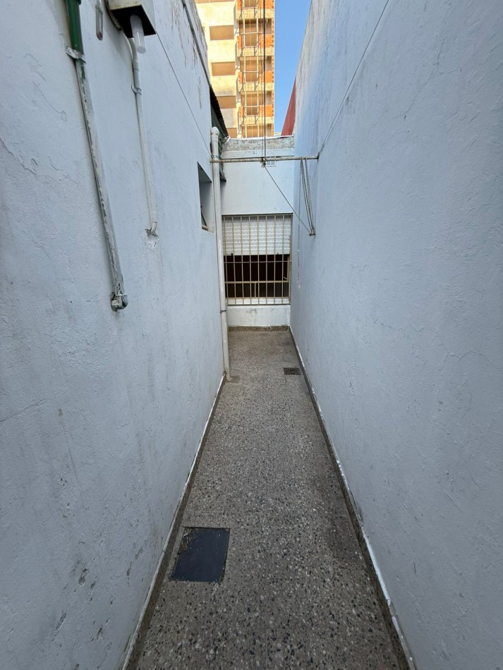 44 e 16 y 17 - DEPARTAMENTO DE 1 DORMITORIO - SIN EXPENSAS 