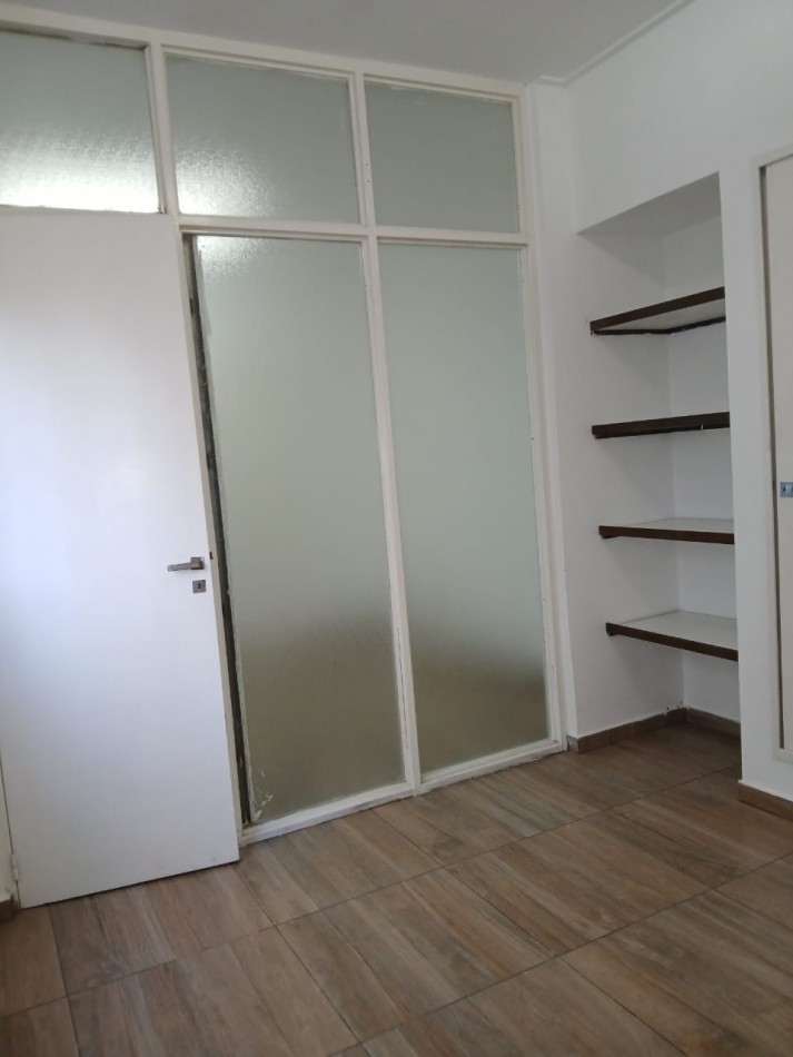 48 E/ 11 Y 12 - ALQUILAMOS OFICINA - 1 ER PISO - TRIBUNALES