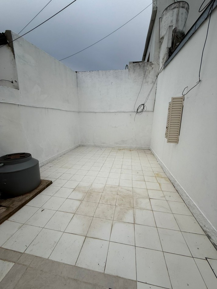 24 E/62 Y 63 - CASA EN ALQUILER - LA PLATA