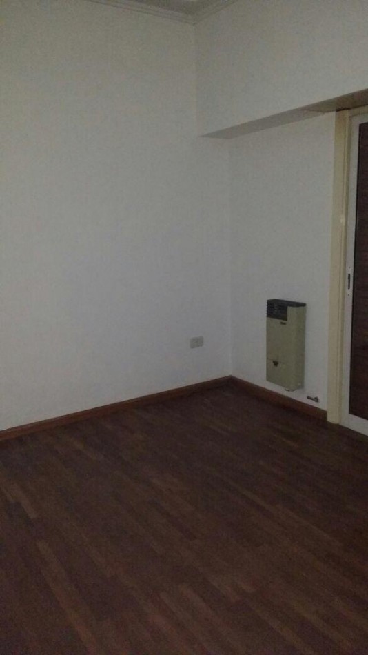 58 E/ 20 Y 21 -  VENTA DEPTO PLANTA BAJA - 1 DORM PATIO