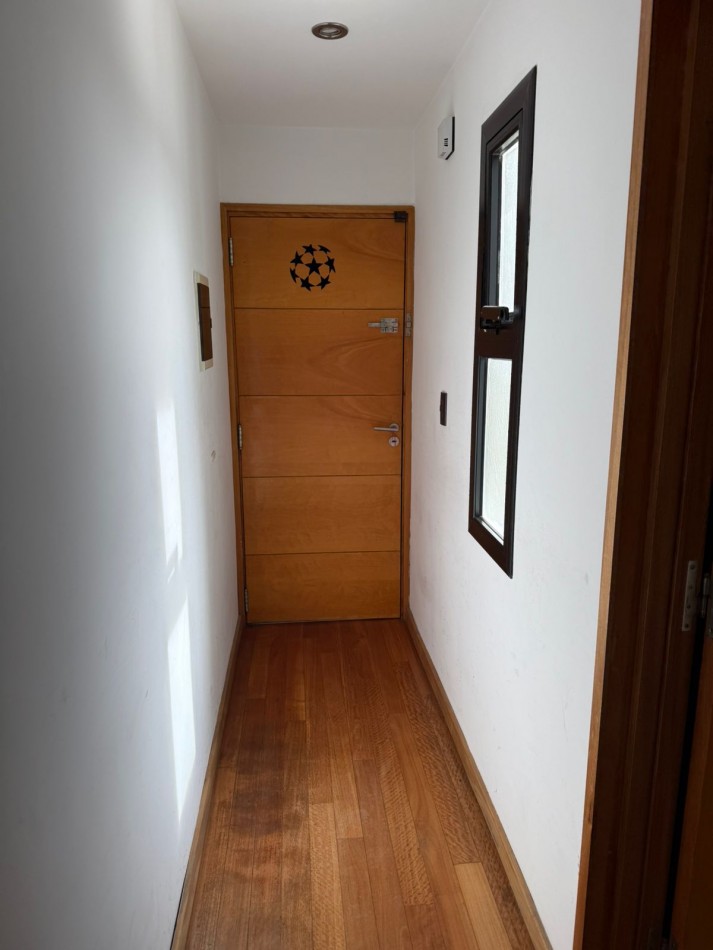 37 e/ 12 y 13 - depto 2 dorm con cochera descubierta- Barrio Norte