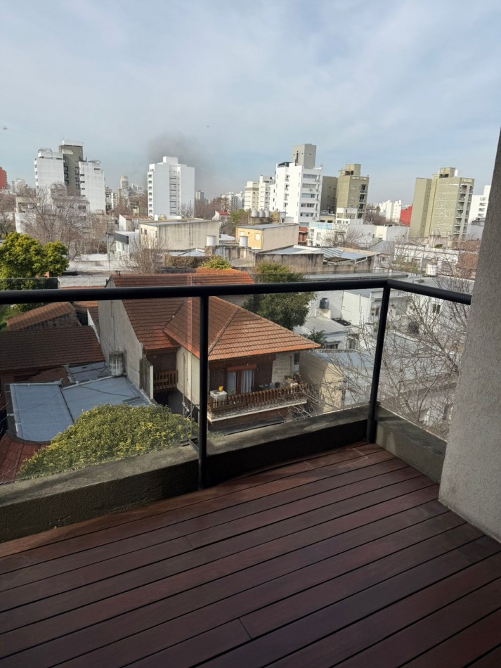 37 e/ 12 y 13 - depto 2 dorm con cochera descubierta- Barrio Norte