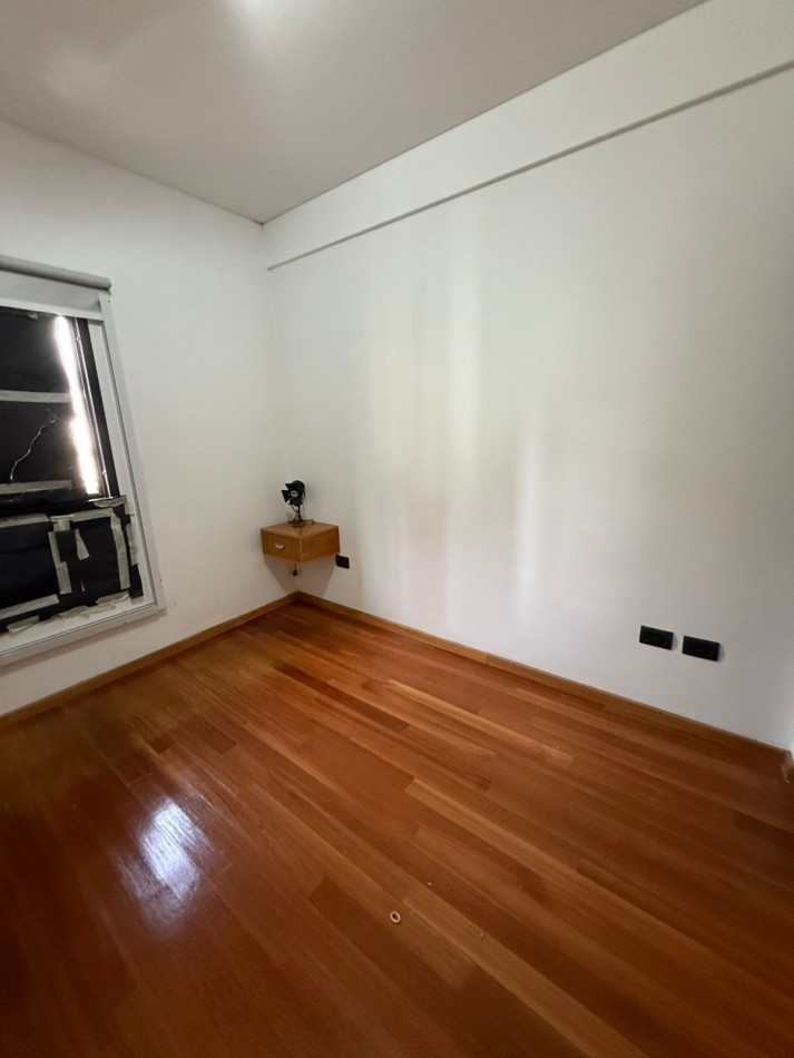 37 e/ 12 y 13 - depto 2 dorm con cochera descubierta- Barrio Norte