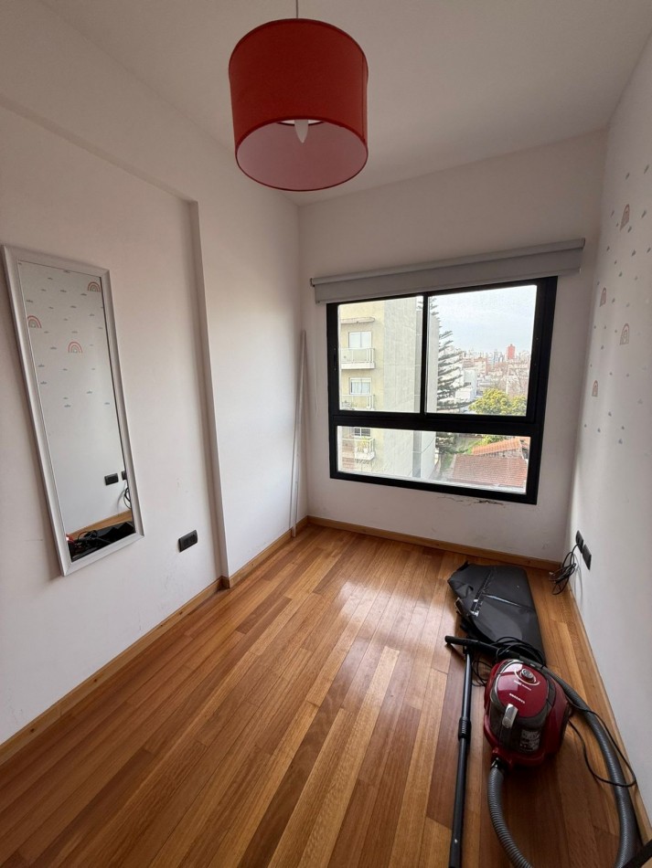 37 e/ 12 y 13 - depto 2 dorm con cochera descubierta- Barrio Norte