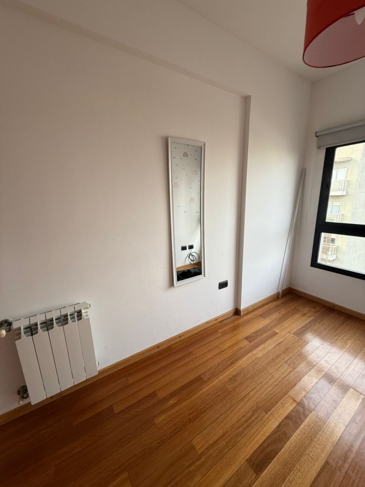 37 e/ 12 y 13 - depto 2 dorm con cochera descubierta- Barrio Norte