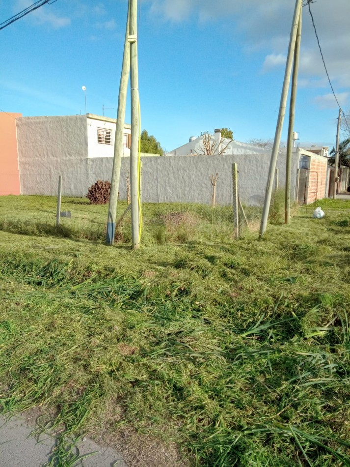 41 Y 157 - LOTE EN ESQUINA 10X 20 - ZONA EN CRECIMIENTO