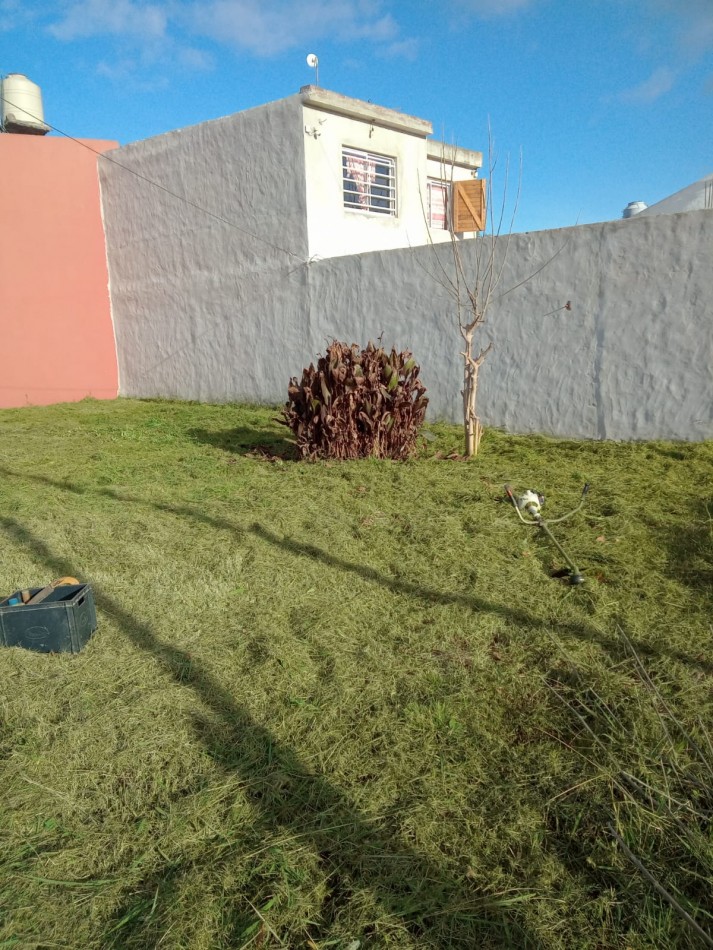 41 Y 157 - LOTE EN ESQUINA 10X 20 - ZONA EN CRECIMIENTO
