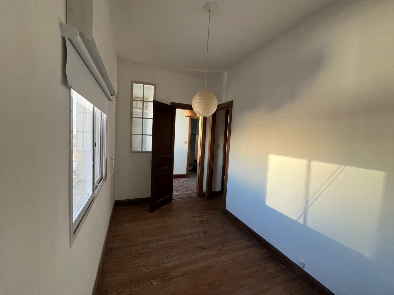 48 Esq. 9 - 1 Dorm y living comedor- La Plata Centro