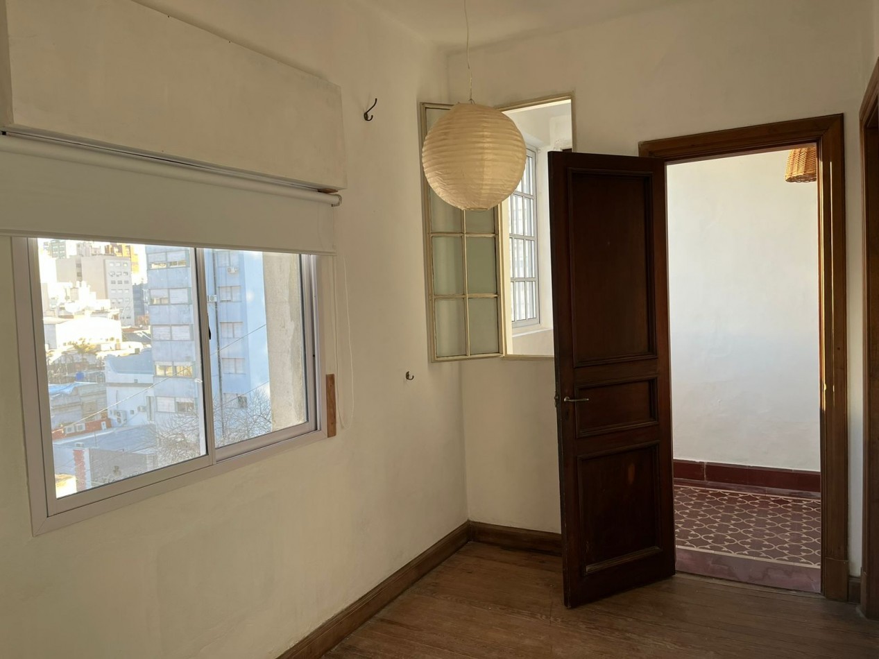 48 Esq. 9 - 1 Dorm y living comedor- La Plata Centro
