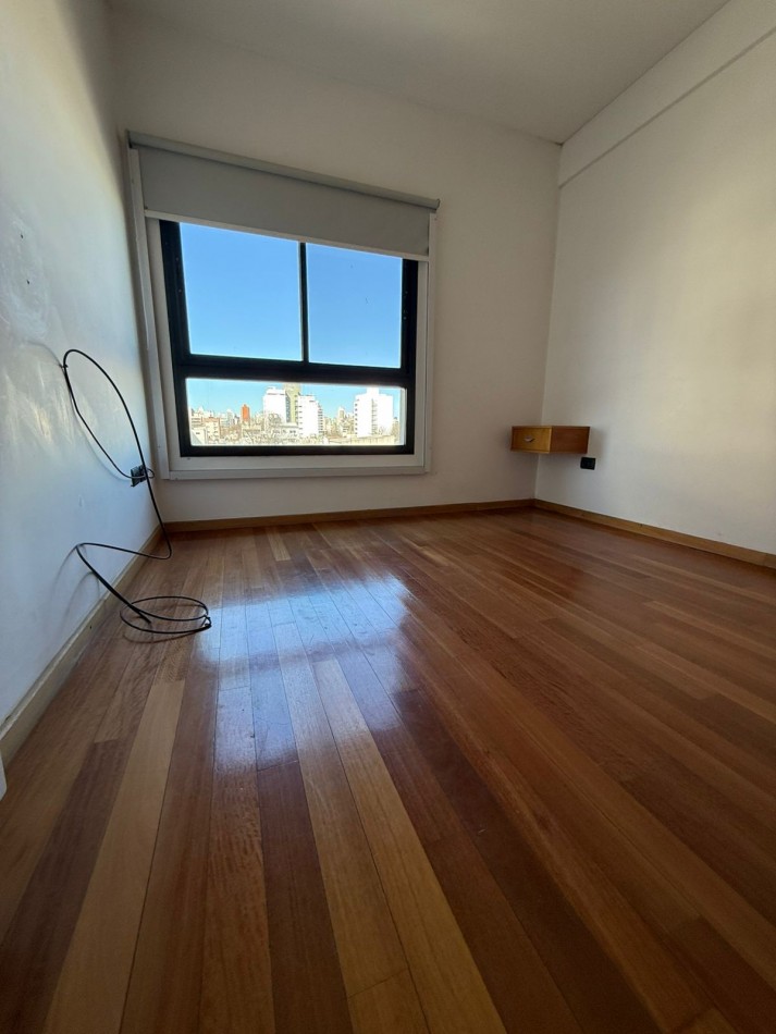 37 e/ 12 y 13 - Depto 2 dorm con cochera descubierta- Barrio Norte