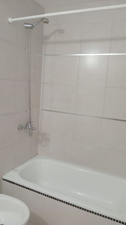 46 E/ 15 Y 16 - ALQUILER 1 DORM -  MODERNO