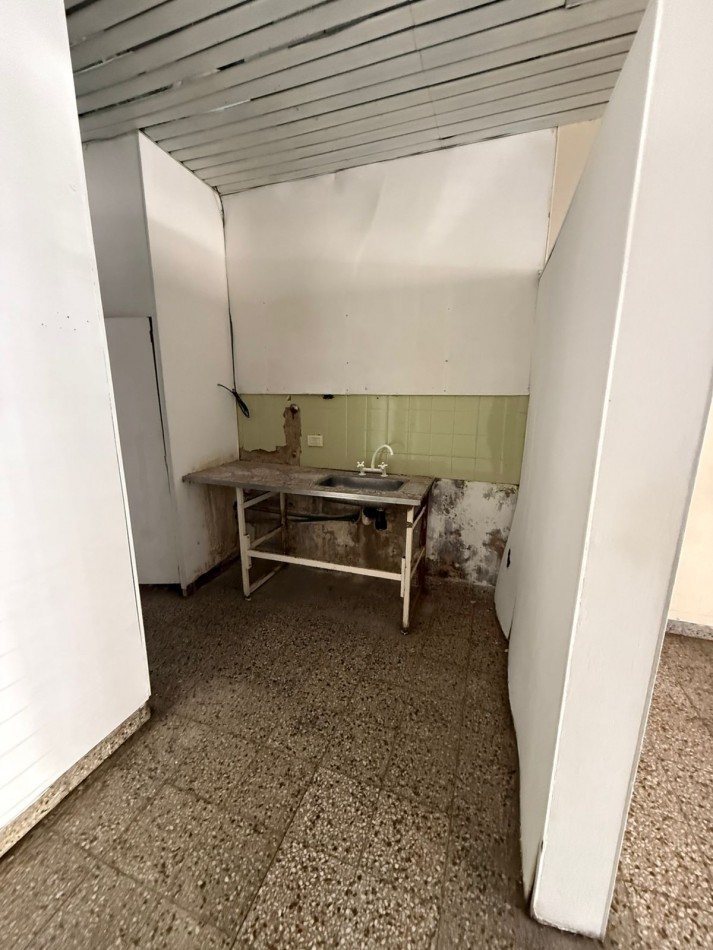 43 E/ 9 Y DIAGONAL 77