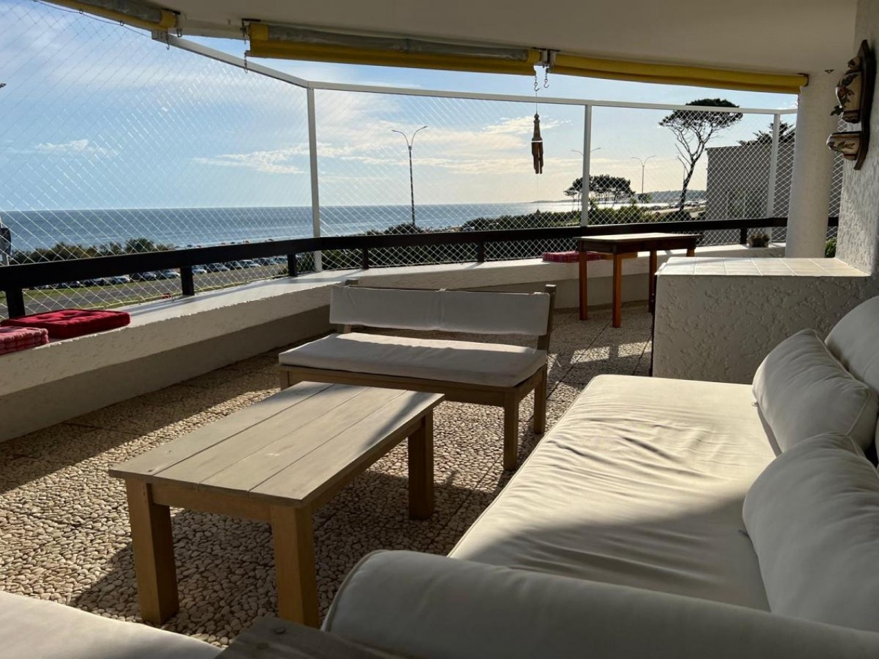 VENTA DEPARTAMENTO -PLAYA MANSA - PUNTA DEL ESTE