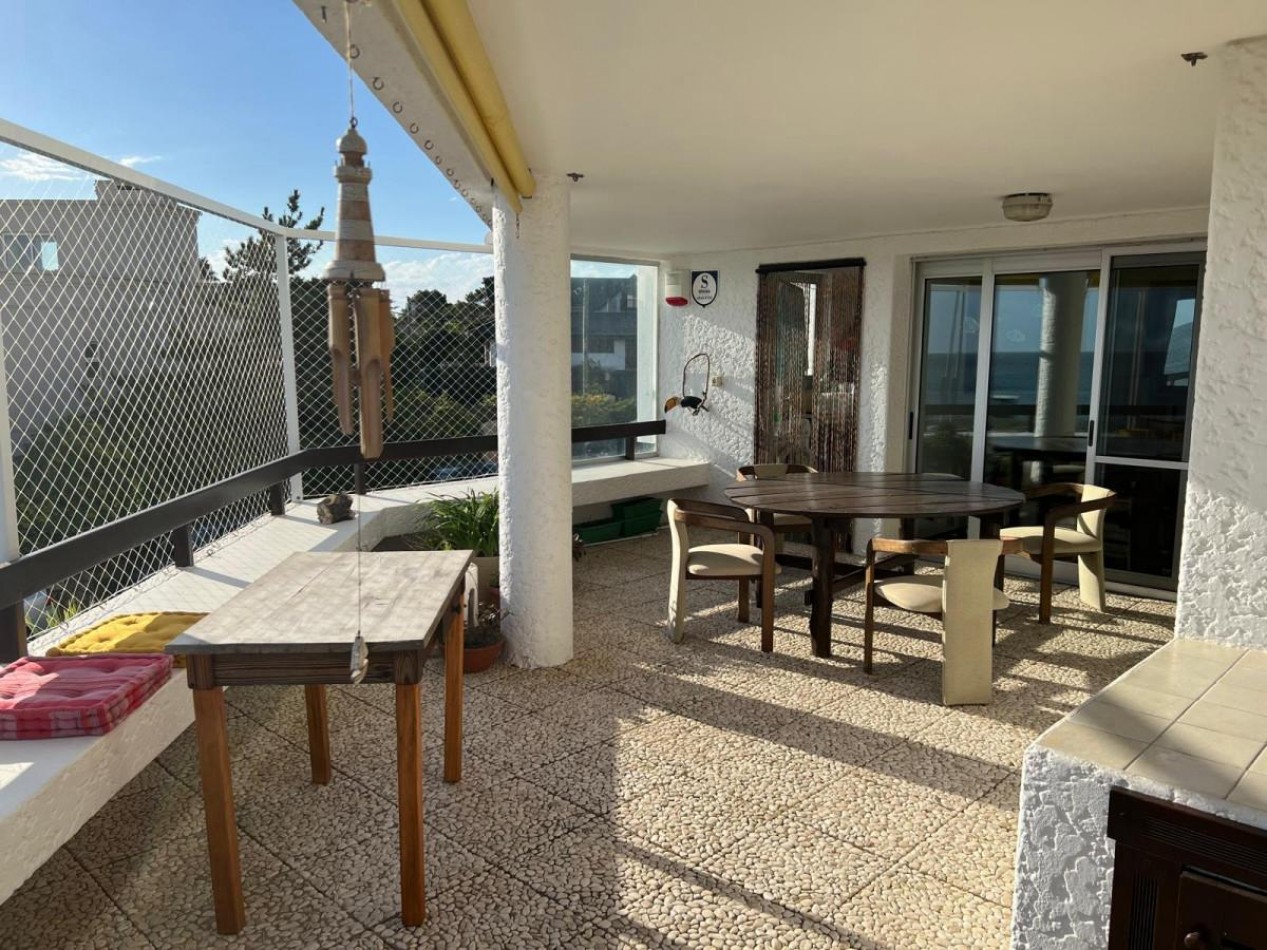 VENTA DEPARTAMENTO -PLAYA MANSA - PUNTA DEL ESTE