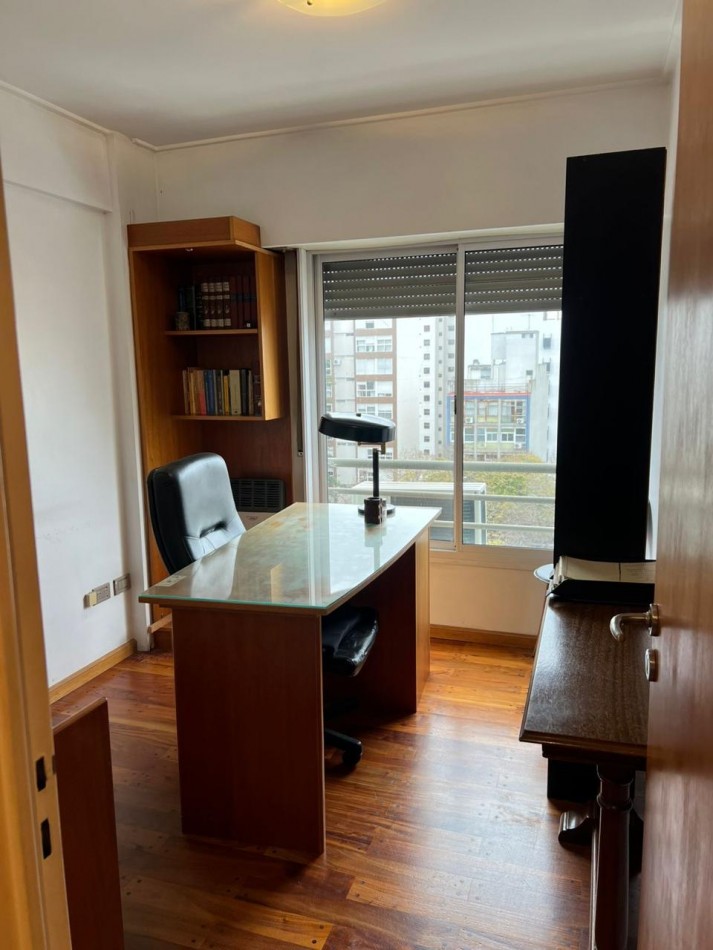 48 E/ 13 Y 14 -  DEPARTAMENTO - OFICINA CON COCHERA EN FRENTE A TRIBUNALES