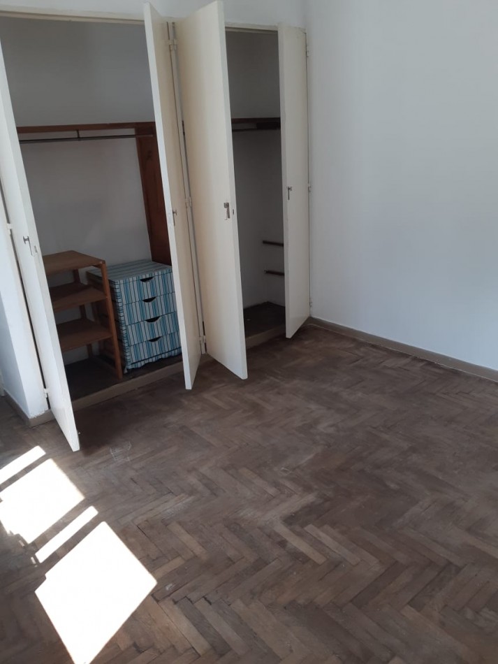 8 e/ 57 y 58 -1 dorm - 6 to piso - muy luminoso
