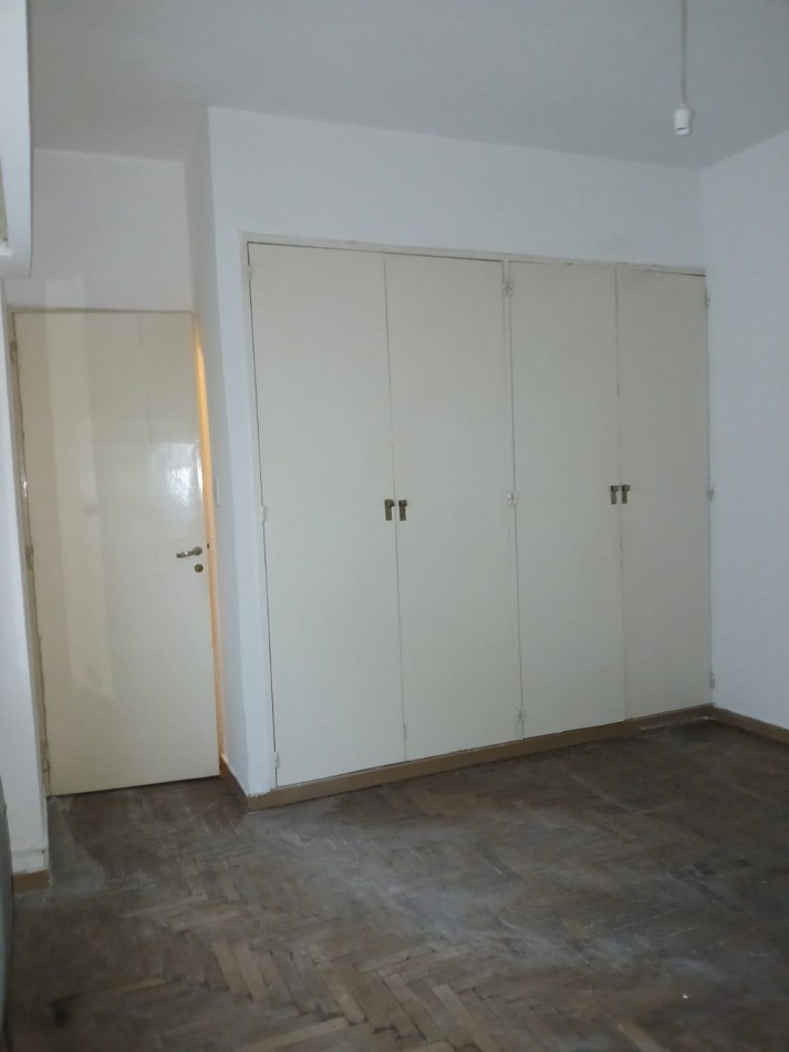 8 e/ 57 y 58 -1 dorm - 6 to piso - muy luminoso