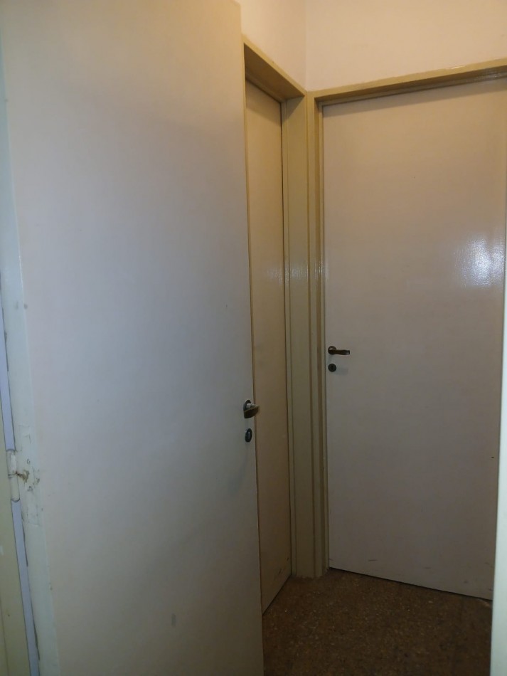 8 e/ 57 y 58 -1 dorm - 6 to piso - muy luminoso