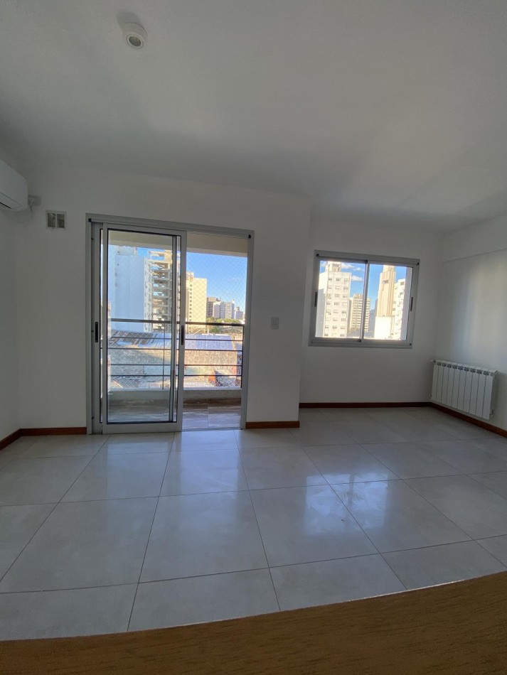 11 e/58 y 59 - centro la plata - 1 dorm con balcon de categoria
