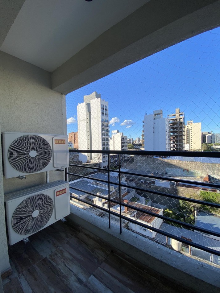 11 e/58 y 59 - centro la plata - 1 dorm con balcon de categoria