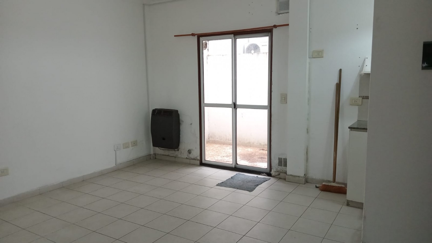 1 e/ 67 y 68 - 1 dorm con patio - zonz Hospital San Martin