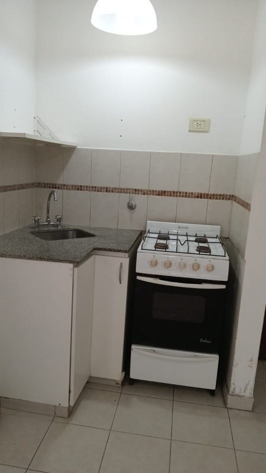 1 e/ 67 y 68 - 1 dorm con patio - zonz Hospital San Martin