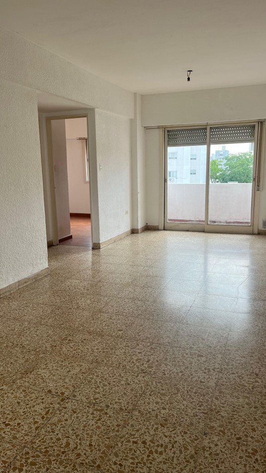 58 E/ 17 Y 18 - DOS DORMITORIOS - BALCON - LA PLATA