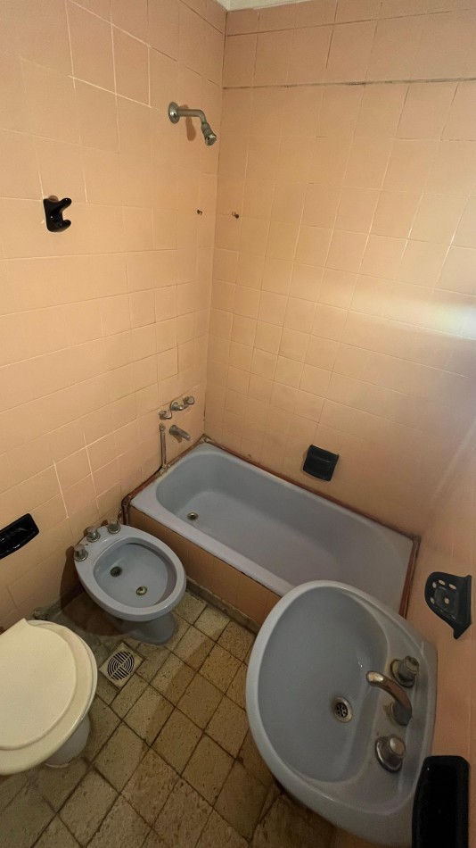 58 E/ 17 Y 18 - DOS DORMITORIOS - BALCON - LA PLATA