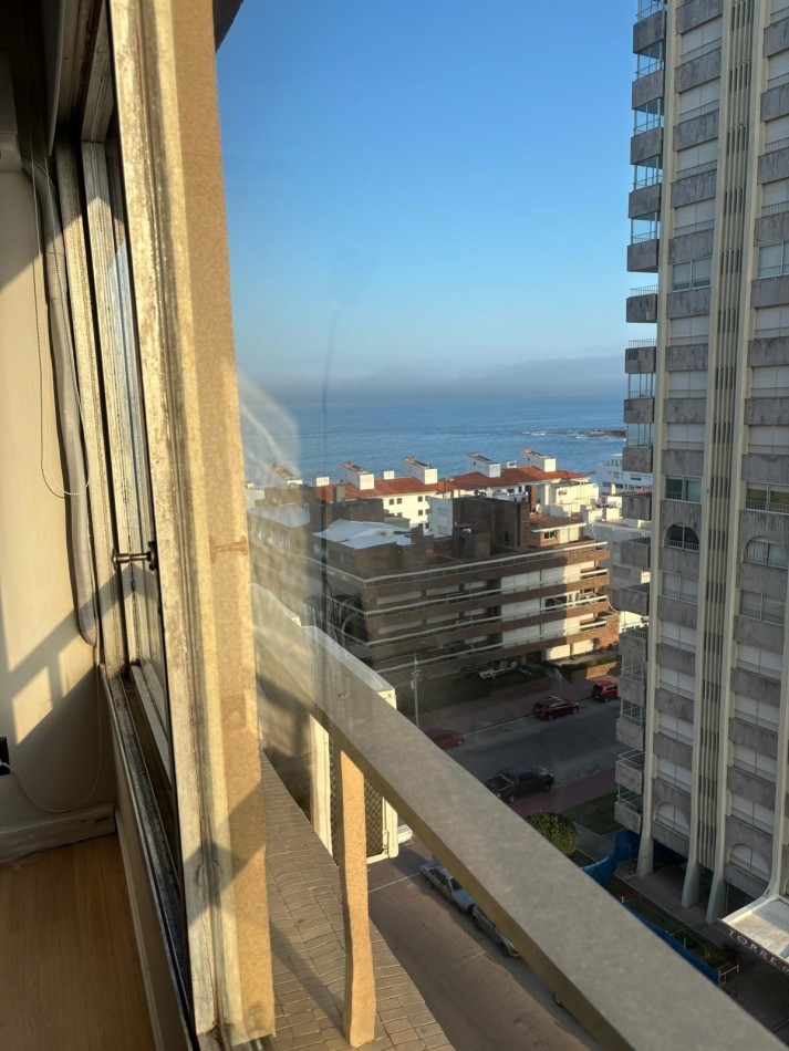 APARTAMENTO DE 1 DORMITORIO Y MEDIO -  EN PLENO CENTRO DE PUNTA DEL ESTE 