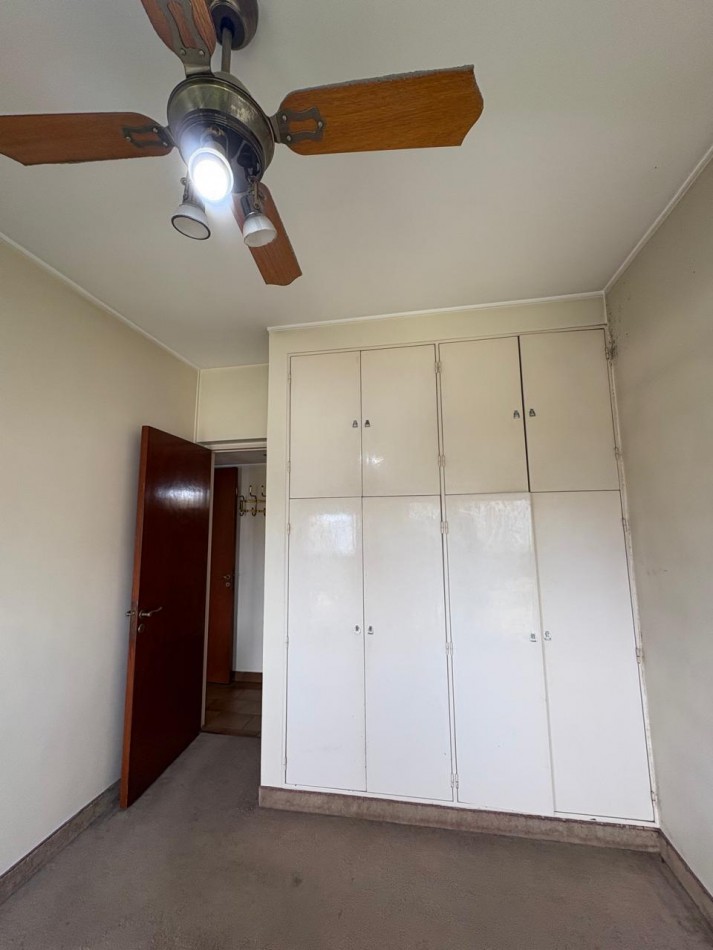 57 E 7 Y 8 - DEPARTAMENTO DE 1 DORMITORIO Y MEDIO AL FRENTE 